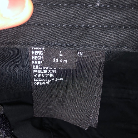 Balenciaga destroyed cap - Picture 4 of 4